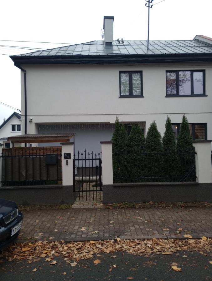 Bezagenta Mozart4 2 Room Easy Transit To City Wifi Warschau Buitenkant foto